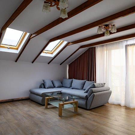 Villa Luxury Attic Curtea de Argeş Exterior foto