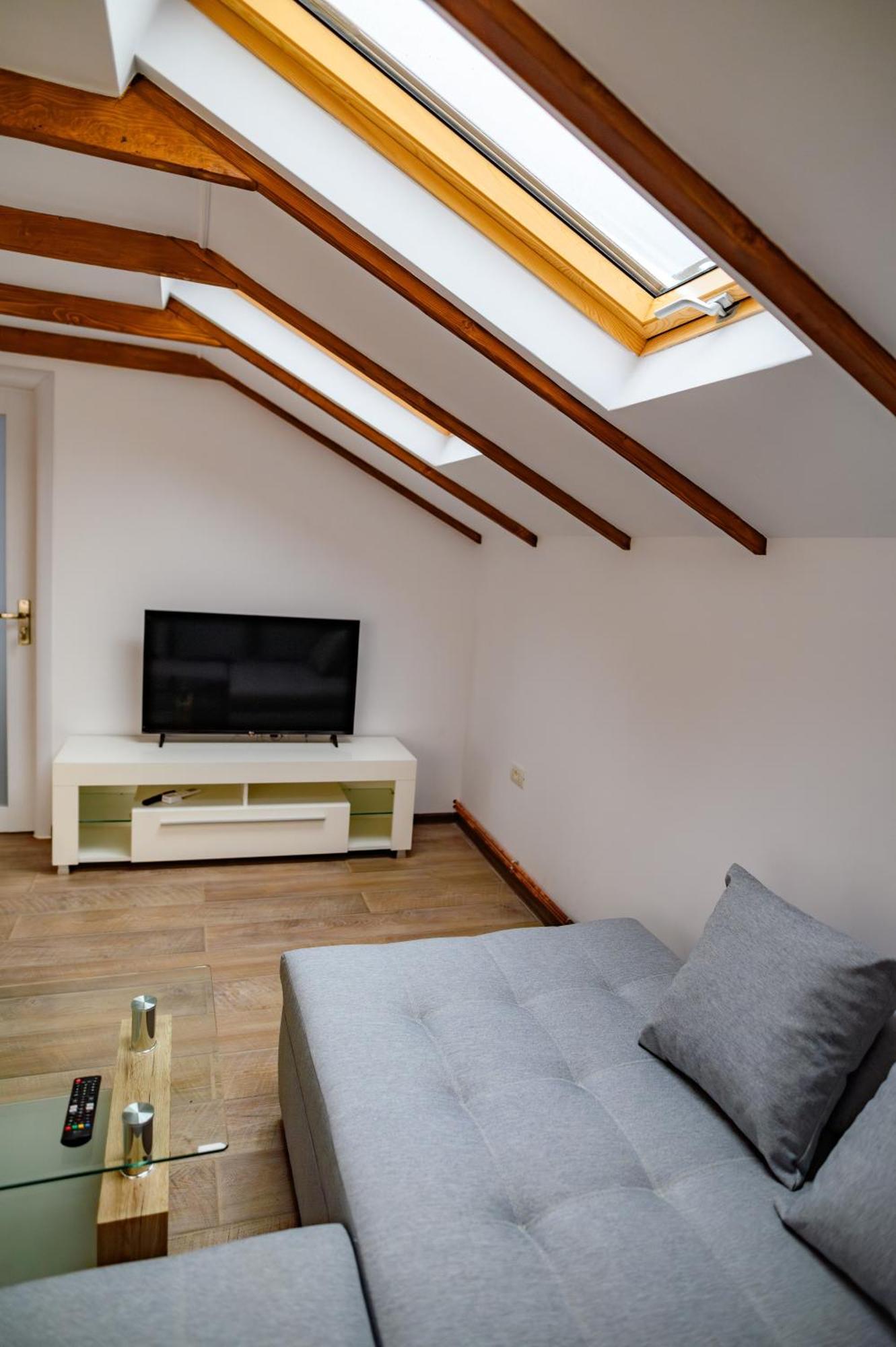 Villa Luxury Attic Curtea de Argeş Exterior foto